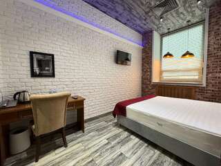 Отель Gipnoz Москва Стандартный номер с кроватью размера "queen-size"-3