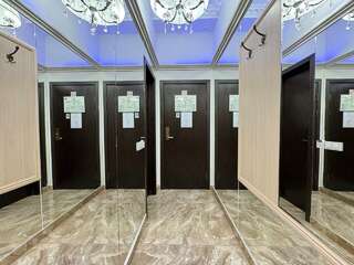 Отель Gipnoz Москва Улучшенный номер с кроватью размера «queen-size»-10