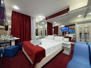 Отель Gipnoz Москва Улучшенный двухместный номер с 1 кроватью-13